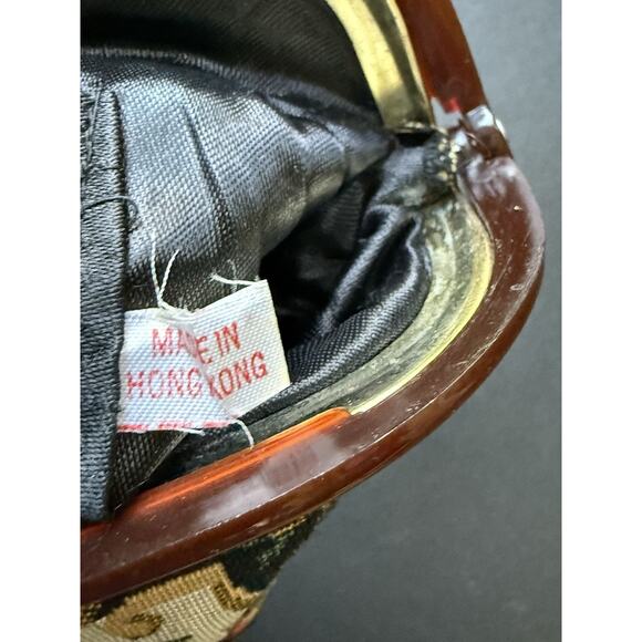 Vintage Tapestry Floral Clutch Purse Handbag Black Kiss Clasp Cottagecore - Picture 8 of 8